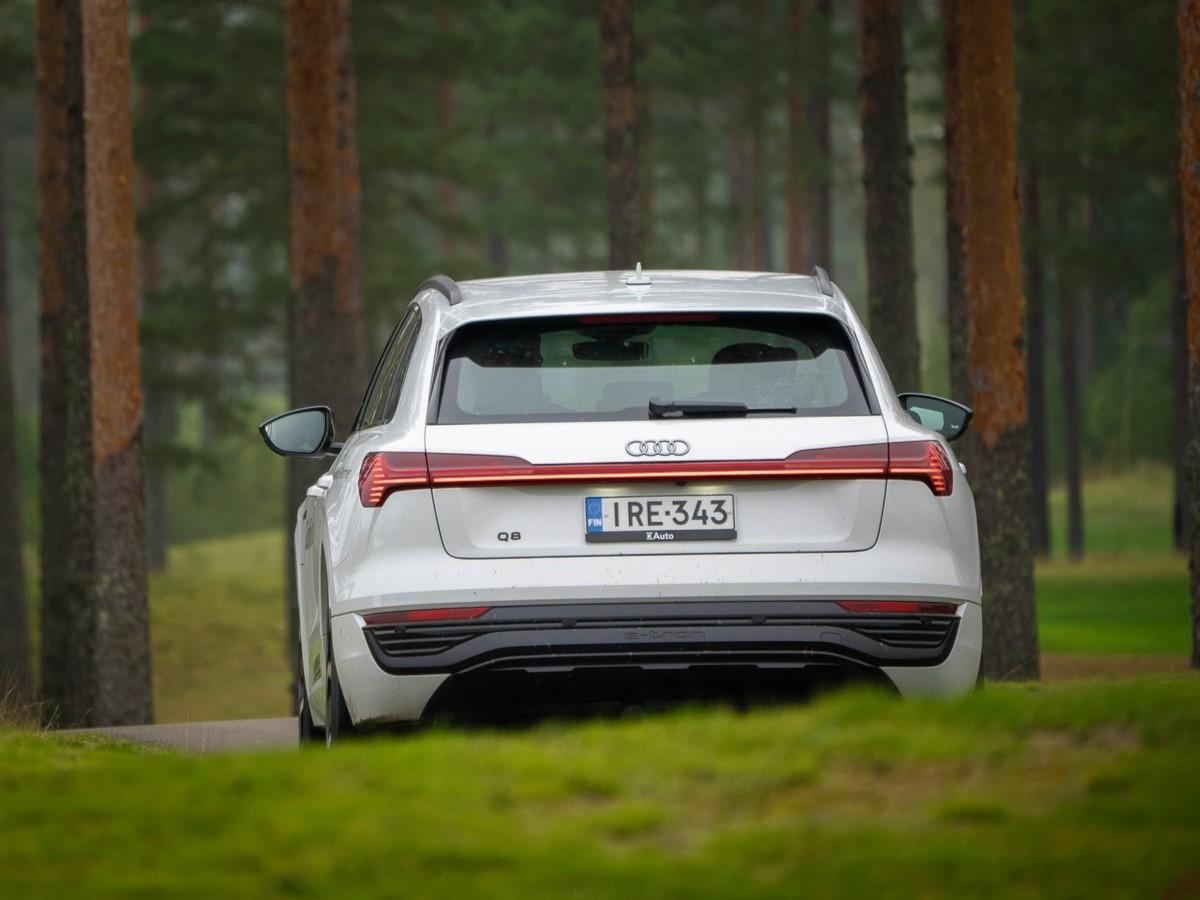 Audi  Vaihtoautot, uudet autot & esittelyautot